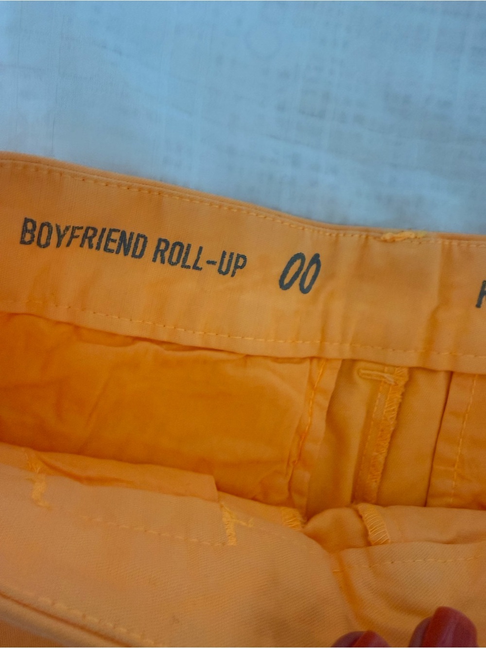 GAP Women's Peach Cuffed Chino Shorts - Picture 3 of 7